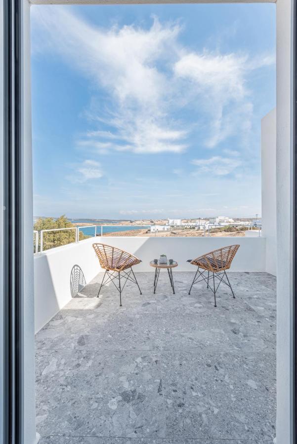 Paros Cape Suites Науса Екстер'єр фото